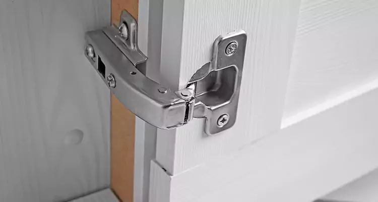 Shower Door Hinge Replacement in Pleasant Hill, CA