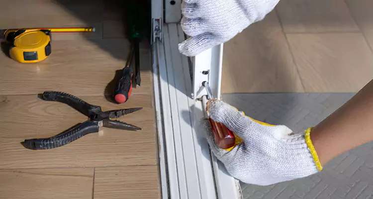 Screen Door Wheel Replacement in Pleasant Hill, CA