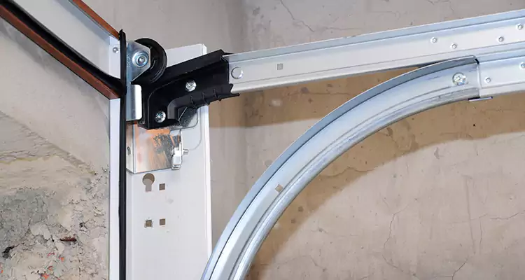 Maintain Liftmaster Garage Door Off Track in Pleasant Hill, CA