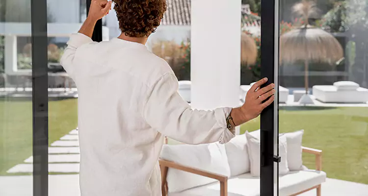 Sliding Screen Door Maintenance for Closing Issues in Pleasant Hill, CA