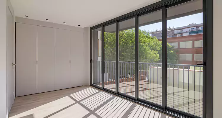 Fix Sliding Screen Door Track in Pleasant Hill, CA